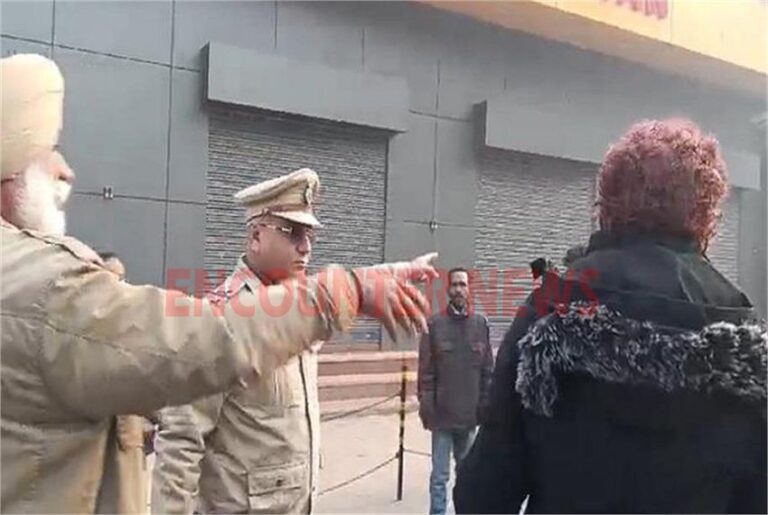 Jalandhar News: नगर निगम चुनावों की वोटिंग दौरान वार्ड नंबर 26 में हुआ हंगामा, देखें वीडियो