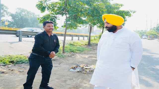 भगवंत मान सरकार की कूड़ा-कचरा के प्रति जीरो Tolerance Niti: Harjot Bains के औचक निरीक्षण के बाद मोगा नगर निगम आयुक्त को कारण बताओ नोटिस जारी