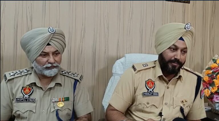 Punjab News : हेरोइन और 2 लाख की ड्रग मनी सहित महिला गिरफ्तार, देखें वीडियो