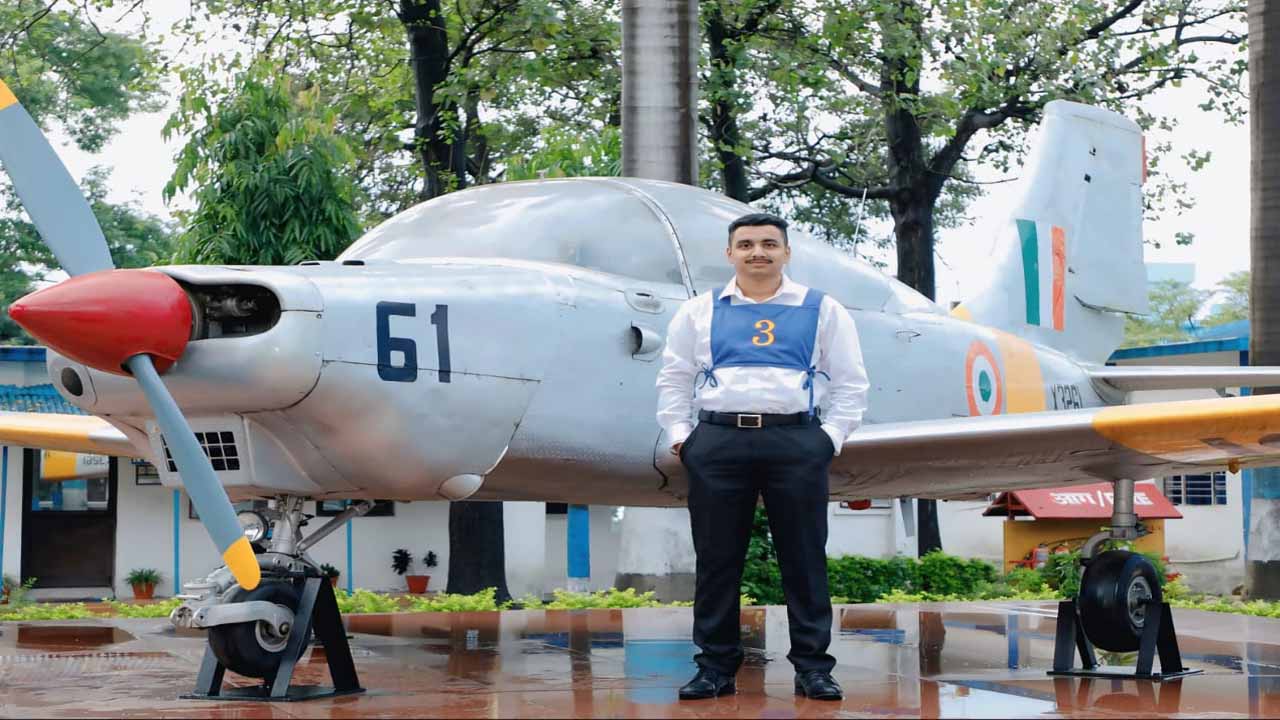 उत्कर्ष शर्मा बने भारतीय वायुसेना में फ्लाइंग ऑफिसर
