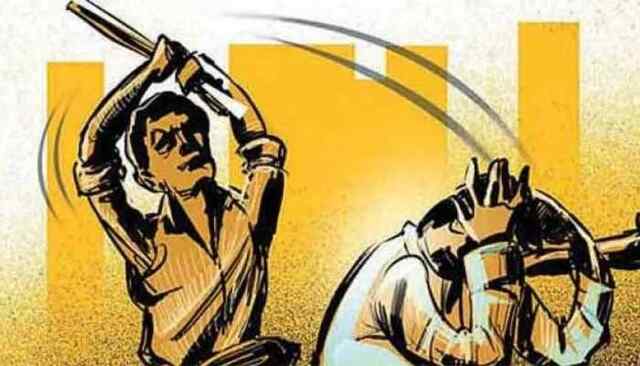 बिल मांगा तो पहले मारे थप्पड़, फिर किया तलवार से हमला, परिवार पहुंचा थाने