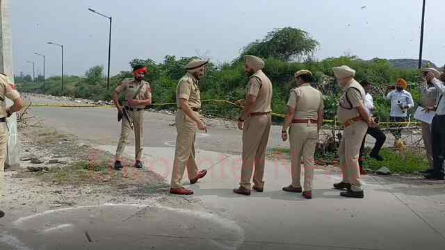 Punjab News: पुलिस और बदमाशों में चली गोलियां, हथियार बरामद, देखें वीडियो