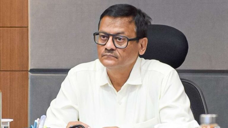 IAS अधिकारी धर्मेंद्र दिल्ली सरकार के मुख्य सचिव नियुक्त