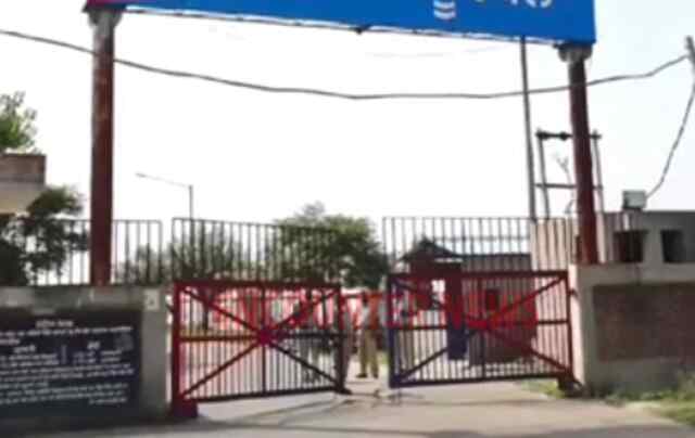 Punjab News: जंग का मैदान बनी जेल, वार्डन की फाड़ी वर्दी, 5 पर केस दर्ज