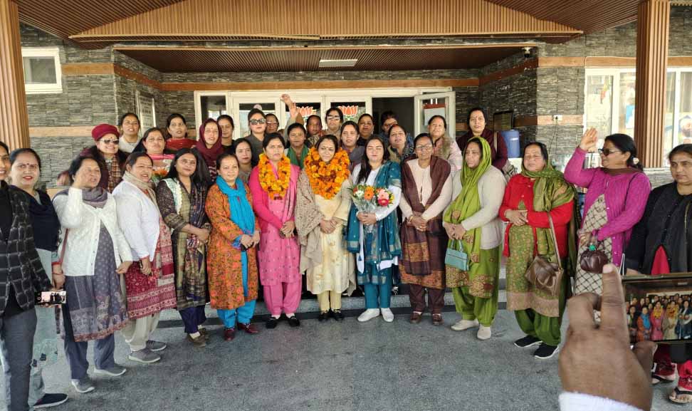 कांग्रेस सरकार का तीन वर्ष का कार्यकाल पूरी तरह से निराशाजनक रहा: डेजी ठाकुर