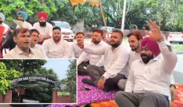 Punjab News: एडवोकेट के कत्ल मामले में वकीलों ने किया प्रदर्शन, रास्ते किए बंद, देखें वीडियो
