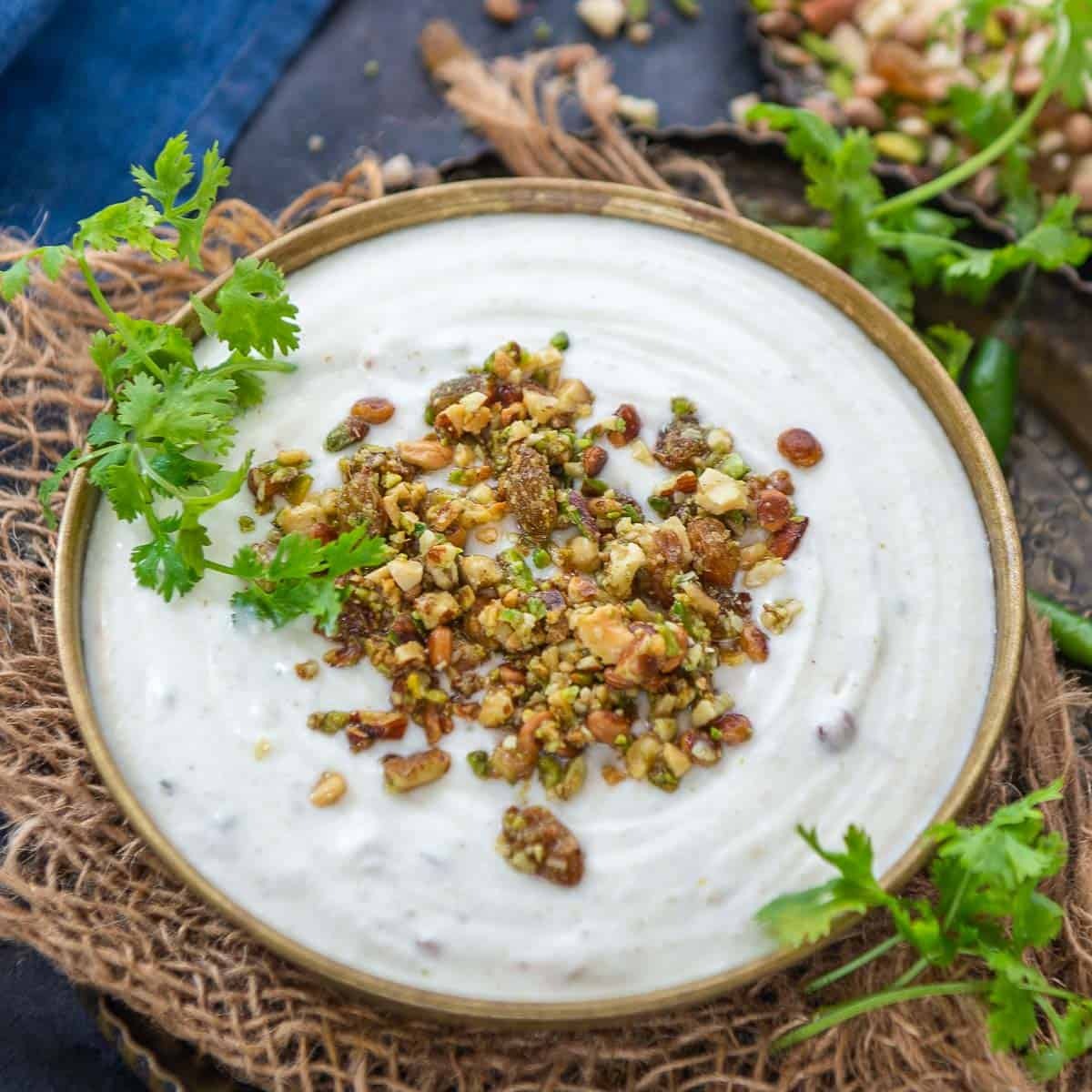 गर्मियों में खाएं इस Dry Fruit का रायता, जानें जबरदस्त फायदे