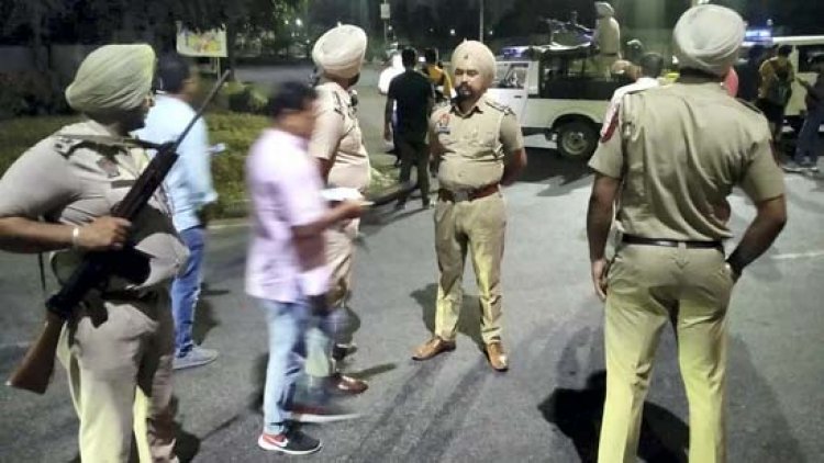 मोहाली ब्लास्ट मामला में पंजाब पुलिस का एक्शन, हिरासत में लिए 12 लोग….