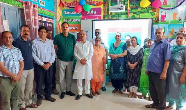 सत्ती ने प्राथमिक पाठशाला गलुआ में 15 लाख से पूर्ण हुए सौंदर्यीकरण कार्य और नव निर्मित कमरे का किया लोकार्पण