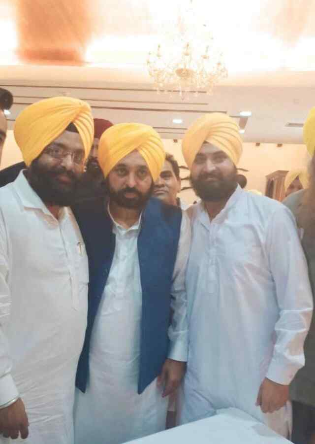 आम आदमी पार्टी के ज़िला प्रधान गुरपाल सिंह इंडियन ने मुख्यमंत्री भगवंत मान से की मुलाकात 