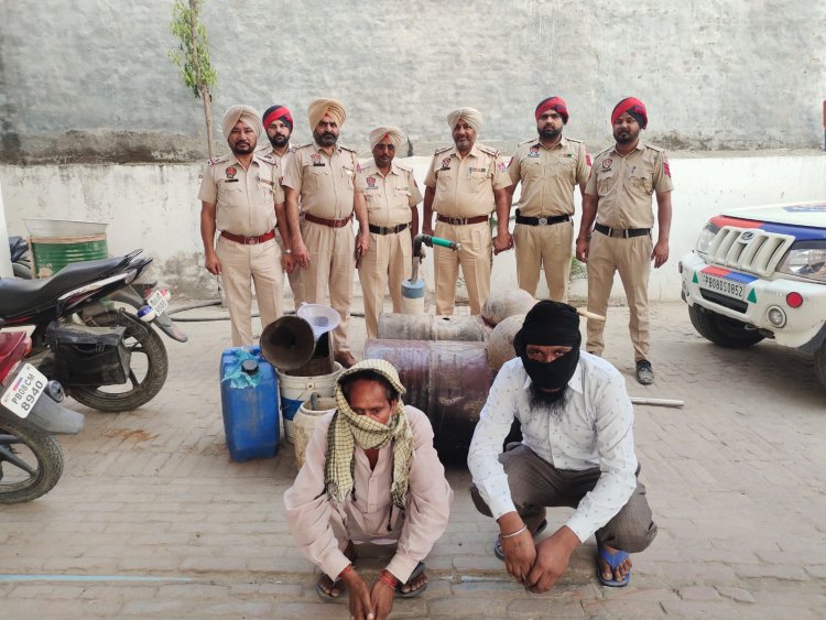 जालंधरः चालू भट्टियों सहित 2 तस्कर गिरफ्तार