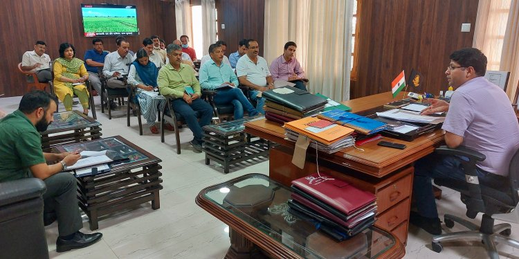 31 मई को ऊना में लाइव दिखाया जाएगा पीएम मोदी का कार्यक्रम, डीसी ने की तैयारियों की समीक्षा