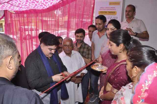 बिरला टैक्सटाईल के उपाध्यक्ष ने डॉ. लाल लैबपेथ का किया शुभारंभ
