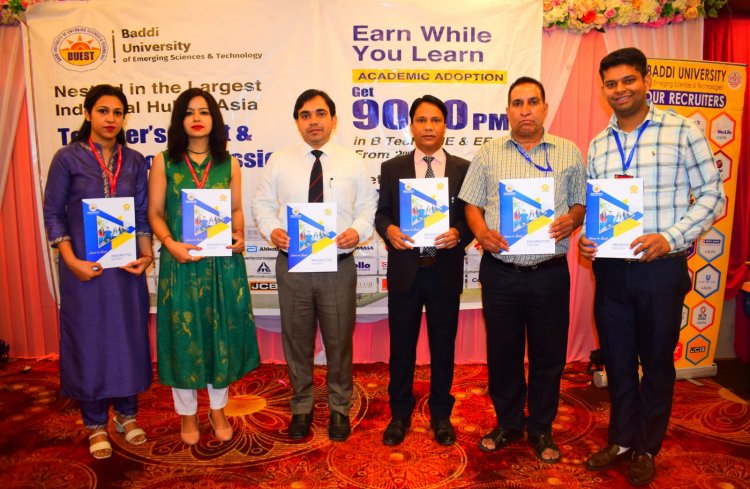 बद्दी विवि ने वर्ष 2022 का प्रोसपेक्टस किया जारी