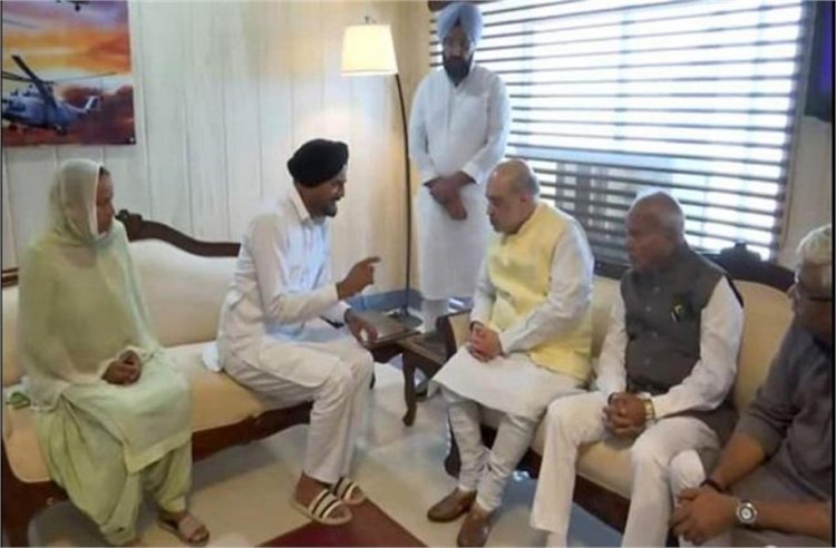 केंद्रीय गृह मंत्री अमित शाह से मिले सिद्धू मूसेवाला के माता-पिता