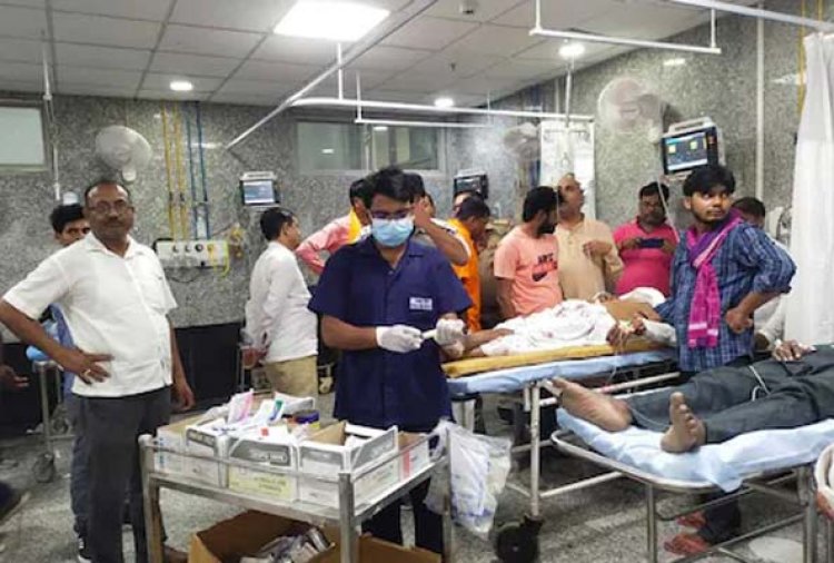 बीजेपी MLA की स्कॉर्पियो कार खड़े डंपर से टकराई, तीन घायल