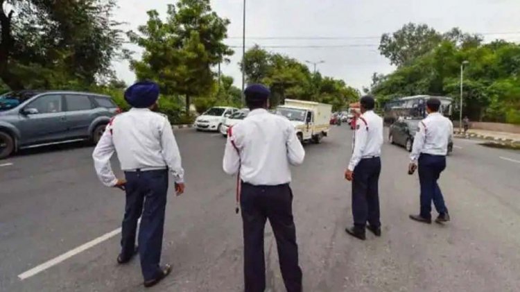 आज कई रास्ते रहेंगे बंद, घर से निकलने से पहले जान लें ट्रैफिक का हाल