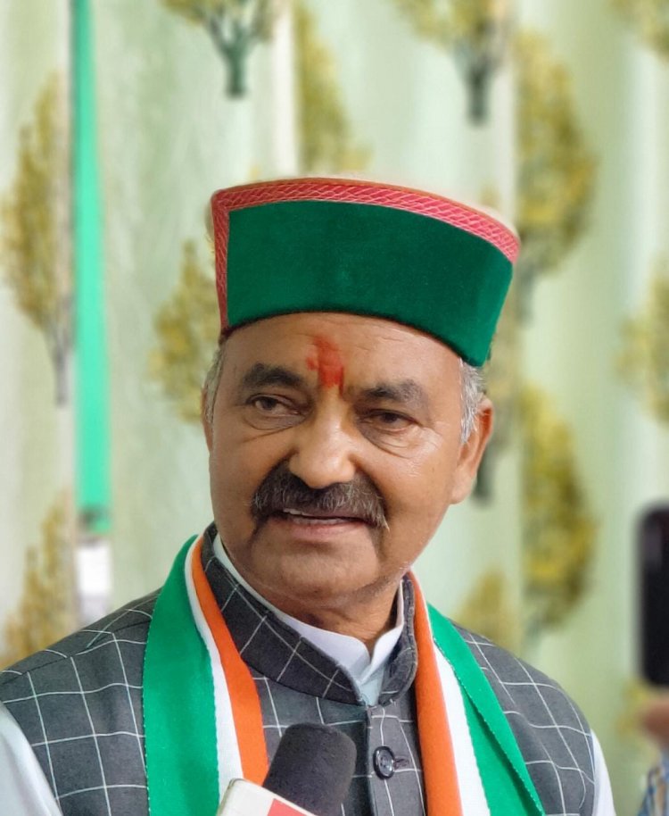 मौजूदा सरकार ने स्वास्थ्य सेवाओं को निम्नतर करने में कोई कसर नहीं छोड़ी: मौदगिल