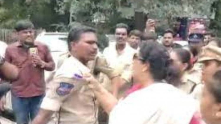 कांग्रेसी महिला नेता ने बीच सड़क पर पकड़ लिया पुलिसवाले का गिरेबान, वीडियों हो रहा वायरल…