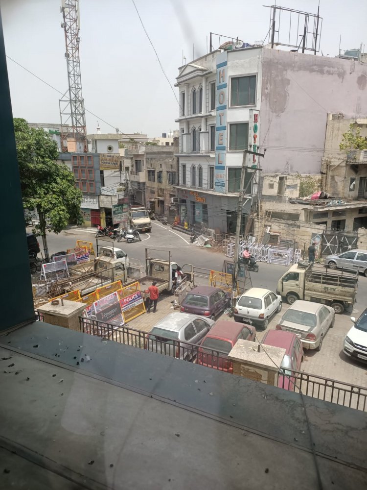 लख लाहनत- सीमा आर्ट ने 8वीं बार किया निगम की बेसमैंट पर कब्जा, वर्कशाप चालू