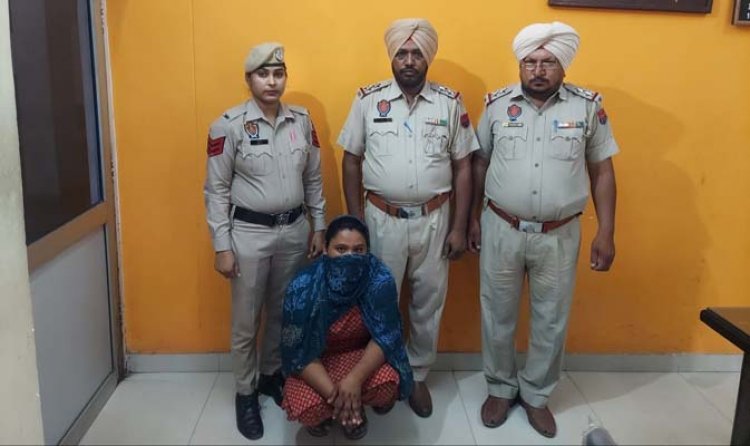 180 नशीली गोलियां सहित औरत गिरफ्तार 