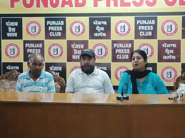 आहलुवालिया इंटरप्राइजेज के मालिक के पर लगे नकली समान बेचने के आरोप