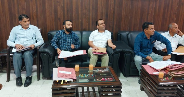 अल्पसंख्यक समुदायों के मेधावी विद्यार्थियों को दी गई 1.52 लाख रुपए की छात्रवृति