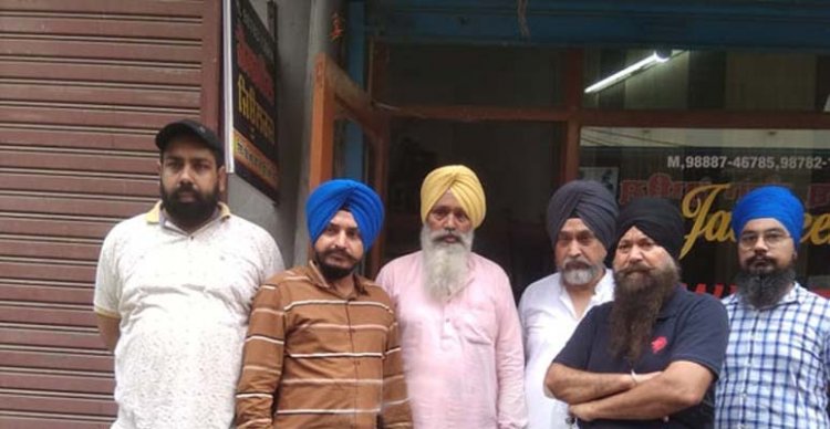 पंजाबः दिन-दिहाड़े लुटेरे दुकान से 4 तोले सोना लूट हुए फरार