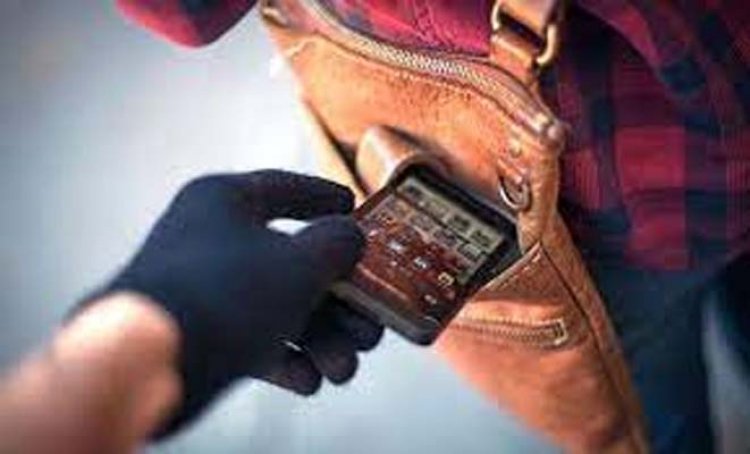 पंजाबः पेपर देने गए 10  स्टूडेंट के मोबाइल चोरी