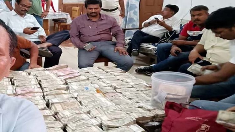 ड्रग इंस्पेक्टर जितेंद्र की कुल आमदनी 60 लाख, रेड पड़ी तो मिले 8 करोड़ रुपए