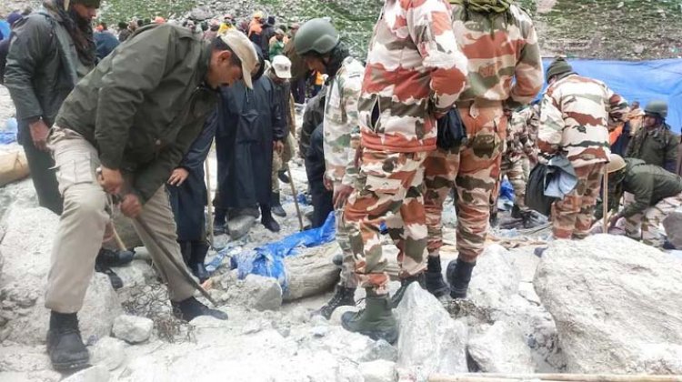 अमरनाथ यात्रा हुई स्थगित, अब तक 16 श्रद्धालुओं की मौत, जानें कितने लोग हुए लापता