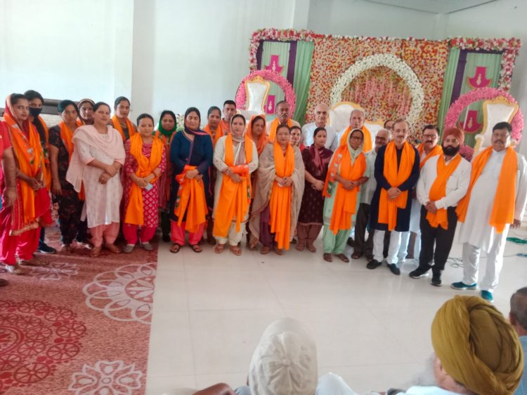 राजविंदर कौर बनी संतोषगढ़ शहरी महिला भाजपा की अध्यक्ष, प्रवेश घेडिया और भगत राम फौजी ने थामा भाजपा का दामन