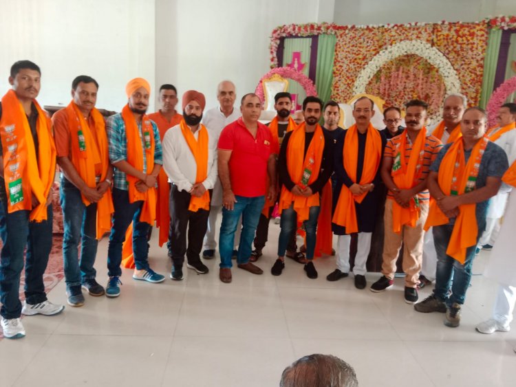 संतोषगढ़ शहरी भाजपा के एससी मोर्चा और किसान मोर्चा की इकाइयों का हुआ गठन