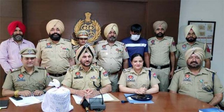 पंजाबः 5 किलो अफीम सहित तस्कर गिरफ्तार