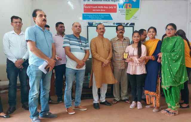 जिस देश का युवा शिक्षित, उस देश का भविष्य उज्ज्वलः सतपाल सिंह सत्ती