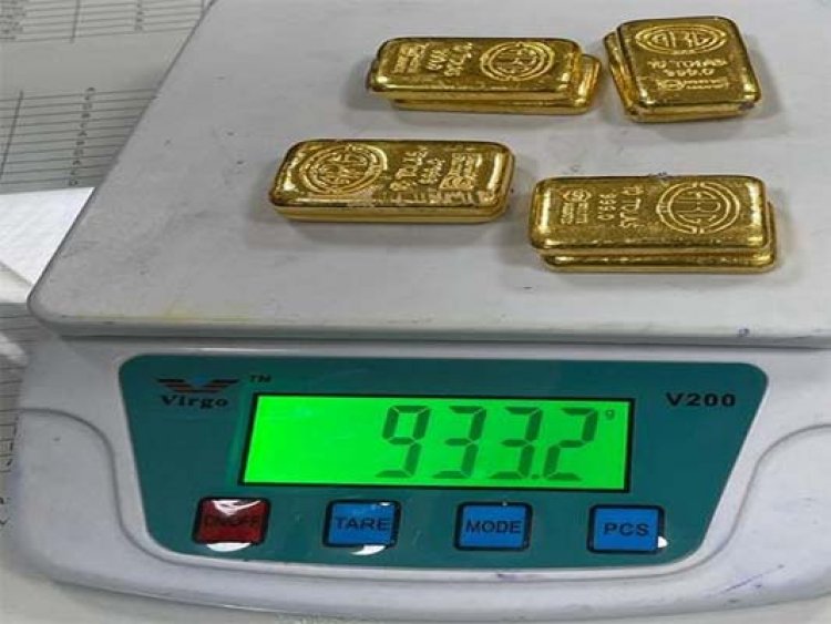 पंजाबः एयरपोर्ट पर 49 लाख के सोने सहित पैसेंजर गिरफ्तार