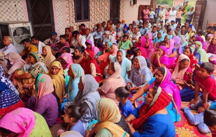 सत्ती ने झूड़ोवाल में 40 लाभार्थियों को प्रदान किए सामाजिक सुरक्षा पैन्शन के स्वीकृति पत्र