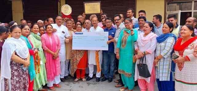 अटल श्रेष्ठ शहर पुरस्कार-2021 के तहत नप ऊना ने हासिल किया द्वितीय स्थान
