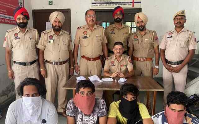 जालंधरः नशीले पदार्थों सहित 4 गिरफ्तार