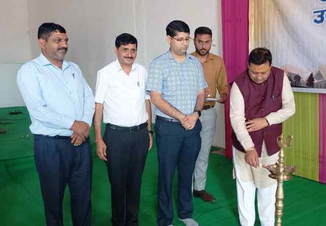 कुटलैहड़ विस क्षेत्र के चलोला में आयोजित किया गया बिजली महोत्सव
