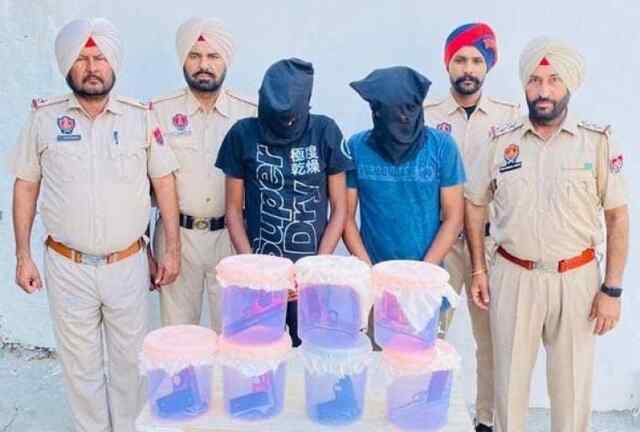 पंजाबः गैंगस्टर गोल्डी बराड़ के 2 करीबी साथी गिरफ्तार