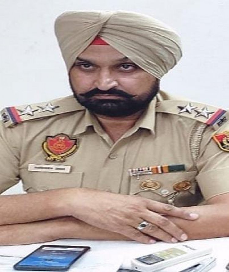 पंजाब: 10 लाख रुपए लेने के आरोप में एडिशनल SHO नरिंद्र सिंह गिरफ्तार