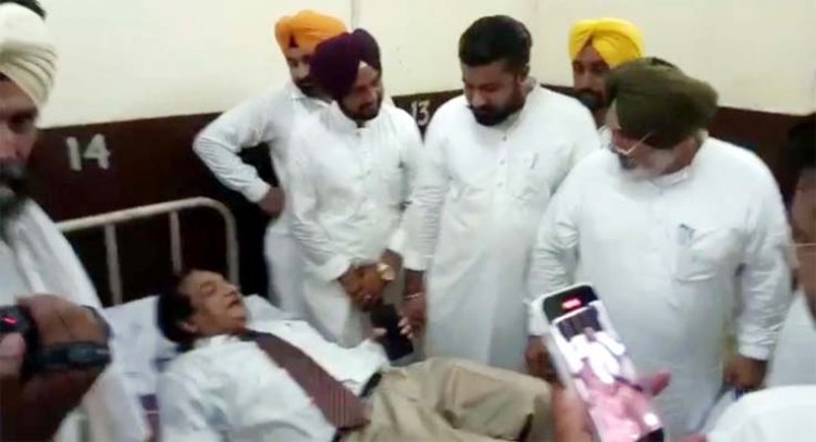 पंजाबः बाबा फरीद मेडिकल यूनिवर्सिटी के मुद्दे से हाईकमान स्वास्थ्य मंत्री से नाखुश