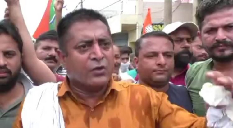 ऊना मे कांग्रेस ने किया मंहगाई व ईडी के खिलाफ प्रदर्शन