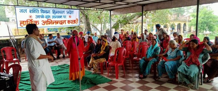 ग्राम पंचायत हरोली व सैंसोवाल में लोगों को पेयजल स्कीमों बारे किया जागरूक