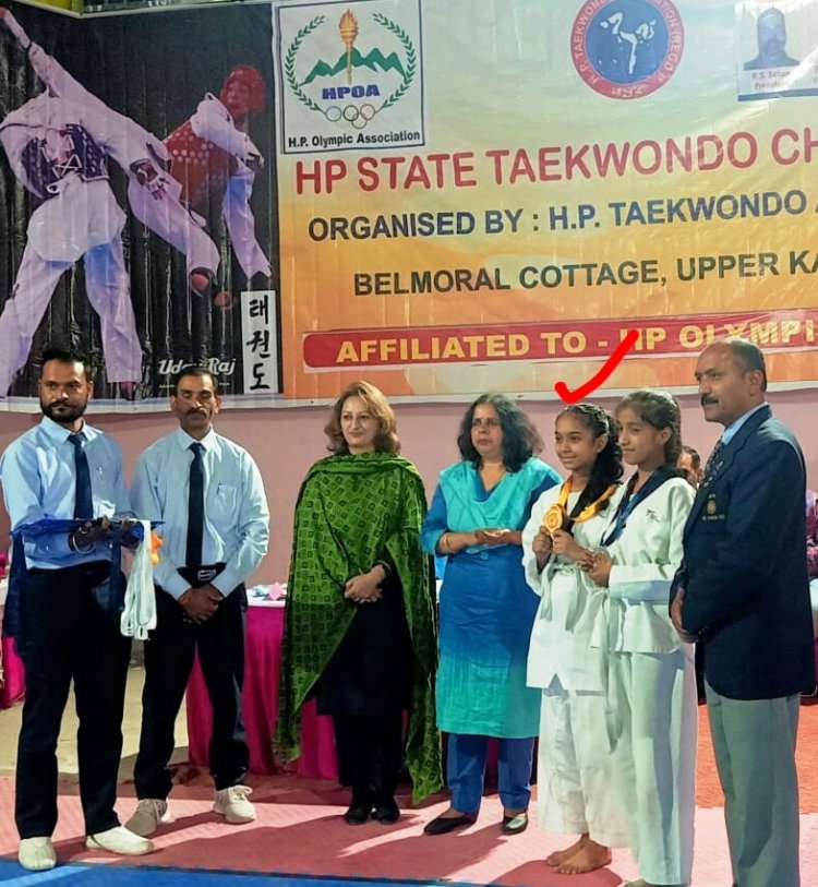 राज्य स्तरीय ताइक्वांडो प्रतियोगिता में छात्रा शैल्या ने जीता गोल्ड