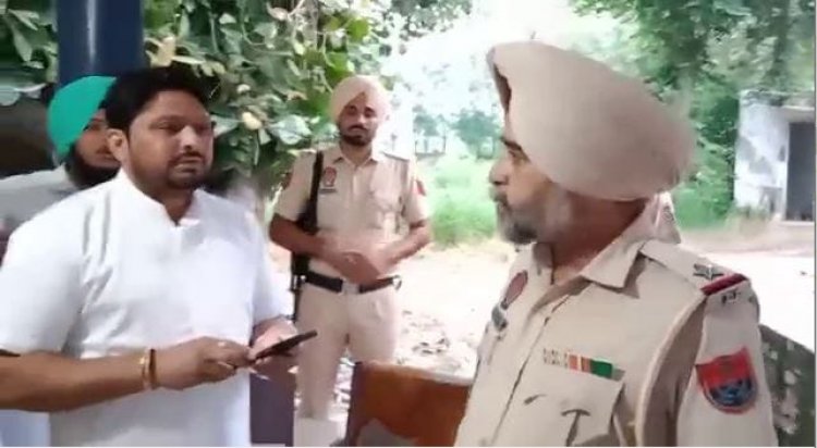 पंजाब: AAP विधायक बलकार सिद्धू ने रंगे हाथ रिश्वत लेते एएसआई को किया काबू, देखें वीडियो