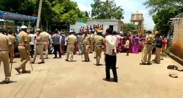 दो समुदायों के बीच झड़प में चले लाठी और पत्थर, 2 की मौत और 6 घायल, धारा 144 लागू, देखें वीडियो