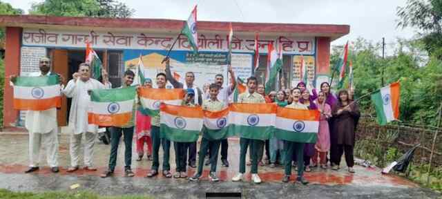 हर घर तिरंगा अभियान के तहत जिला भर में निकाली गई प्रभात फेरियां