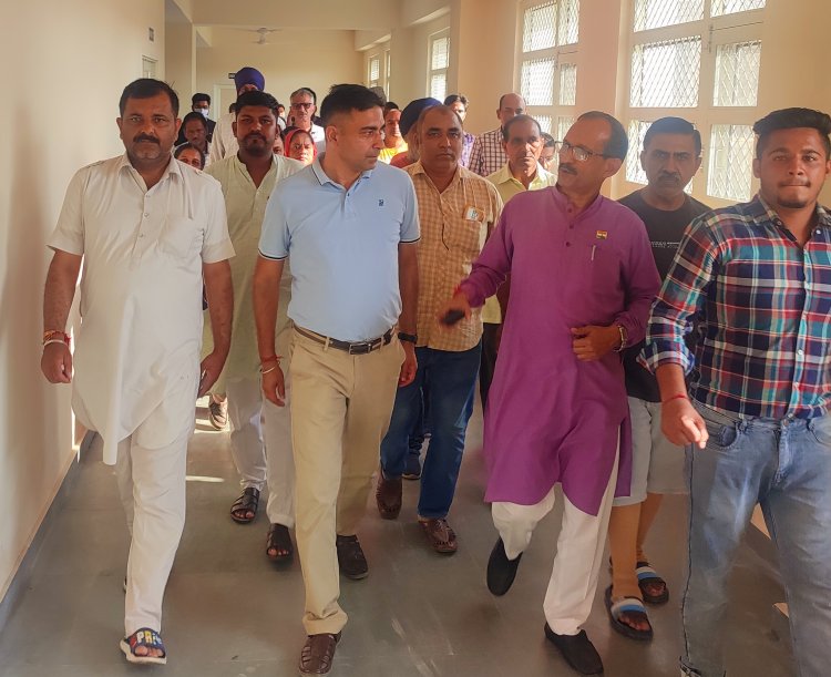 स्वास्थ्य मंत्री के प्रस्तावित दौरे को लेकर सतपाल सत्ती ने लिया तैयारियों का जायजा